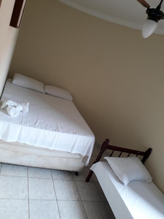 Hotel Gringos ลอนดริน่า ภายนอก รูปภาพ