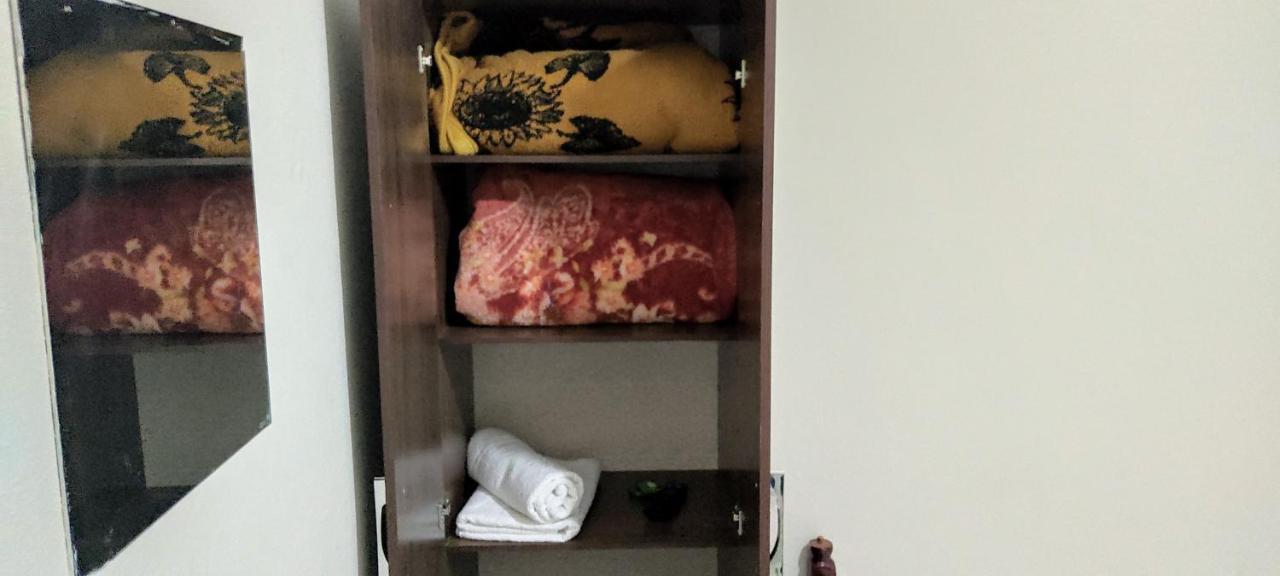 Hotel Gringos ลอนดริน่า ภายนอก รูปภาพ