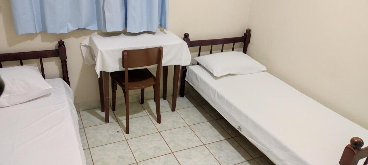 Hotel Gringos ลอนดริน่า ภายนอก รูปภาพ