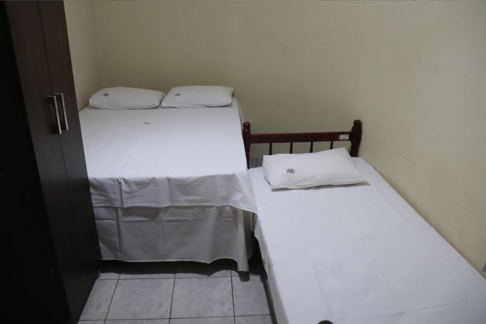 Hotel Gringos ลอนดริน่า ภายนอก รูปภาพ