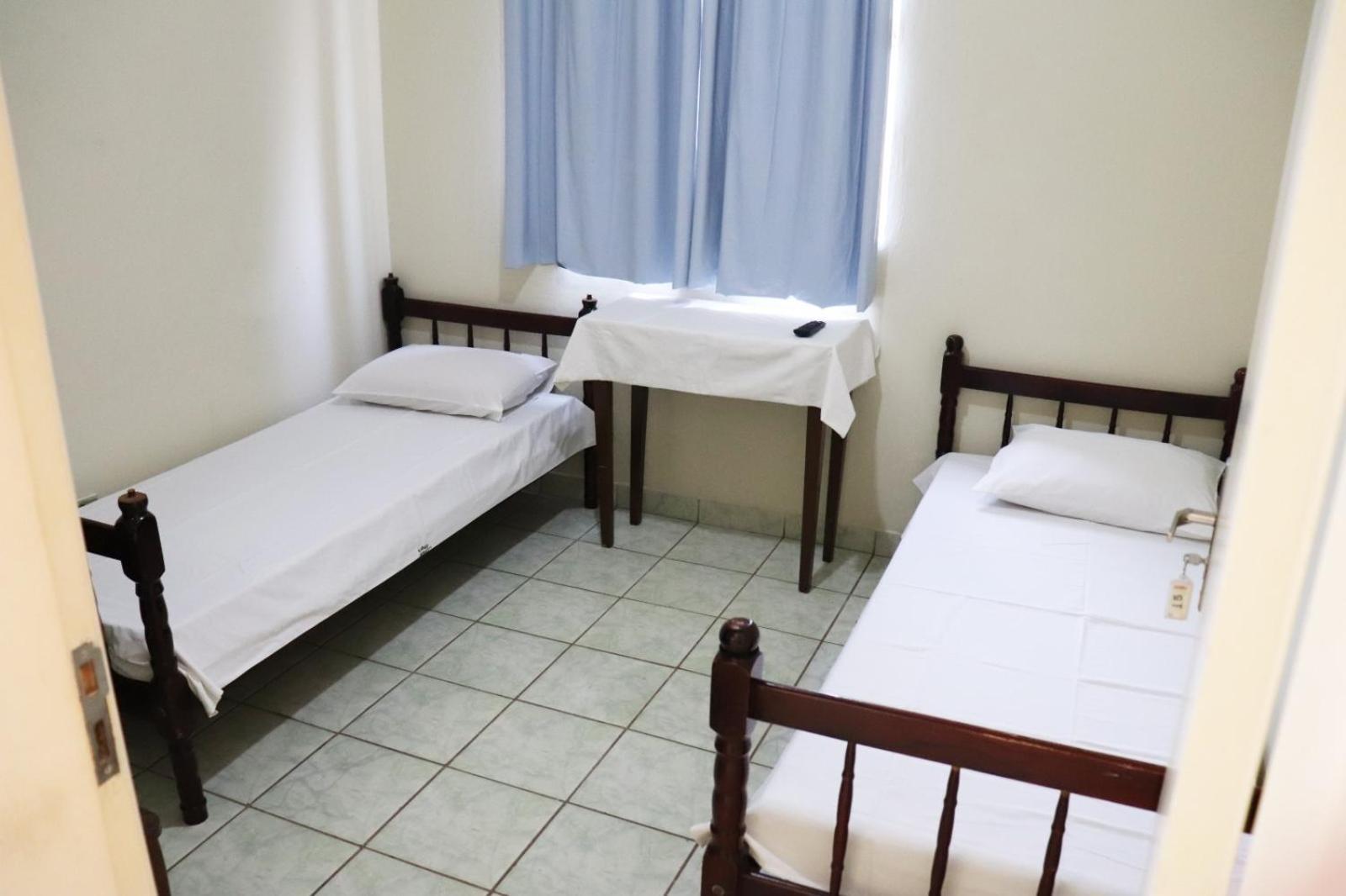 Hotel Gringos ลอนดริน่า ภายนอก รูปภาพ